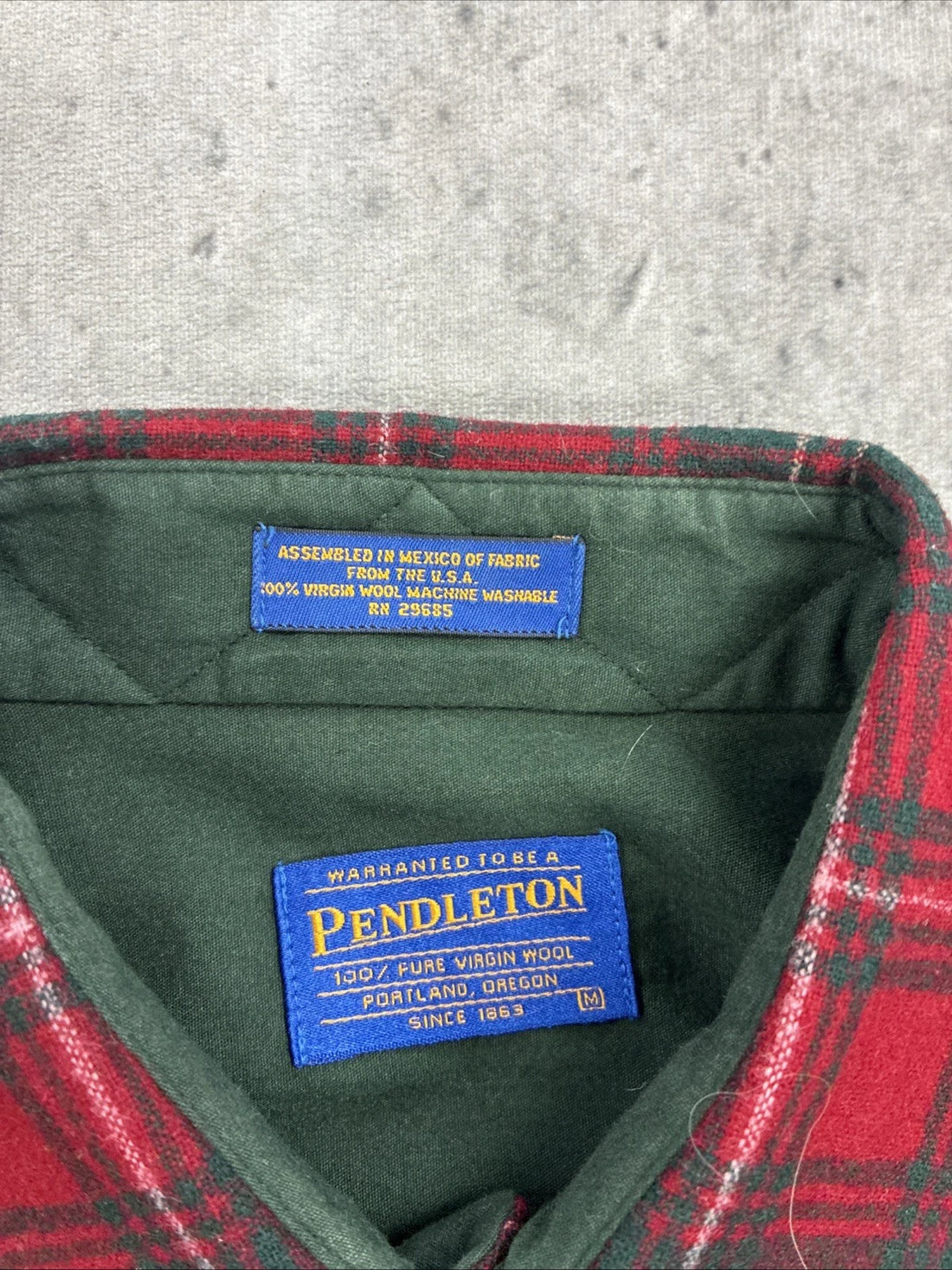 Vintage Pendleton Wool Lodge Button Up Shirt Size Medium
