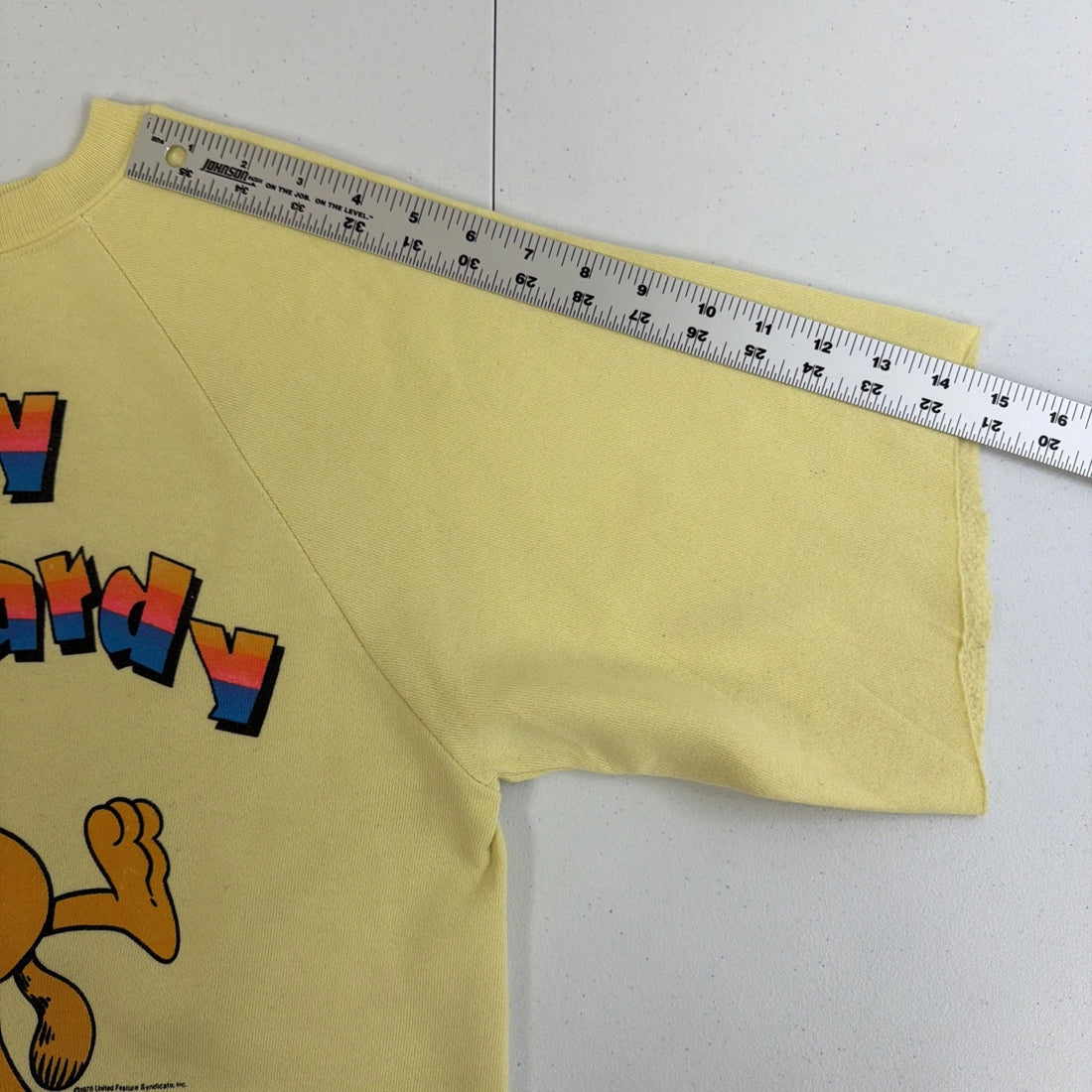 Vintage Garfield Party Hardy In Minnesota Short Sleeve Sweatshirt Large
