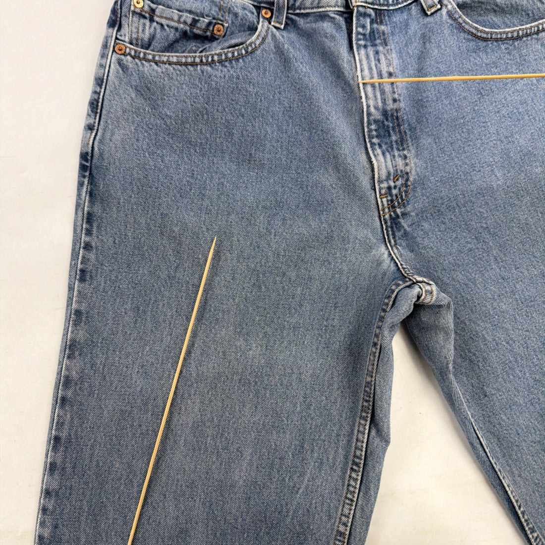 Vintage Levi Strauss & Co. 550 Denim Jeans Pants Size 38 X 34 Relaxed Fit