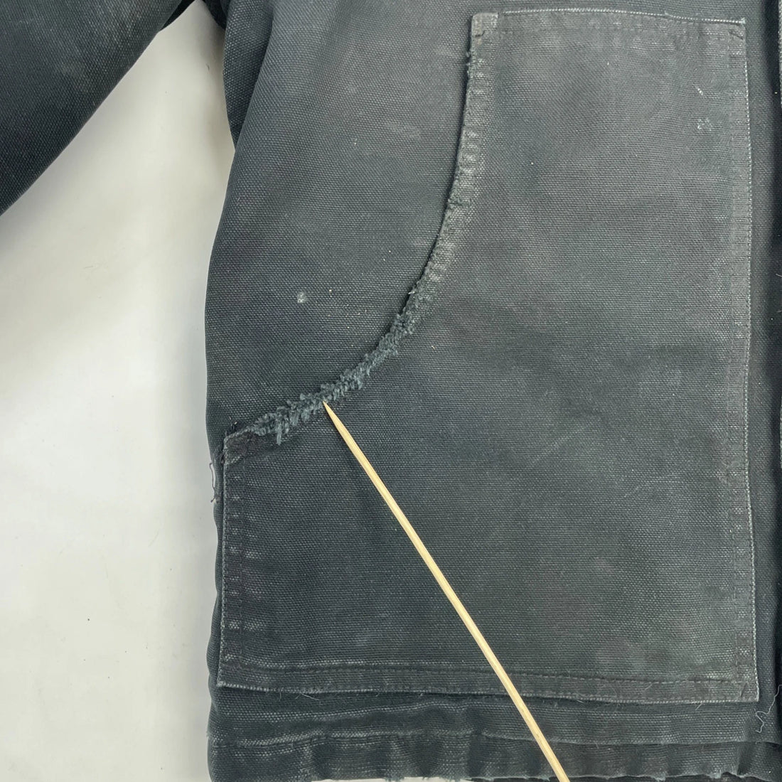 Carhartt Canvas Work Jacket Size Medium J002 BLK