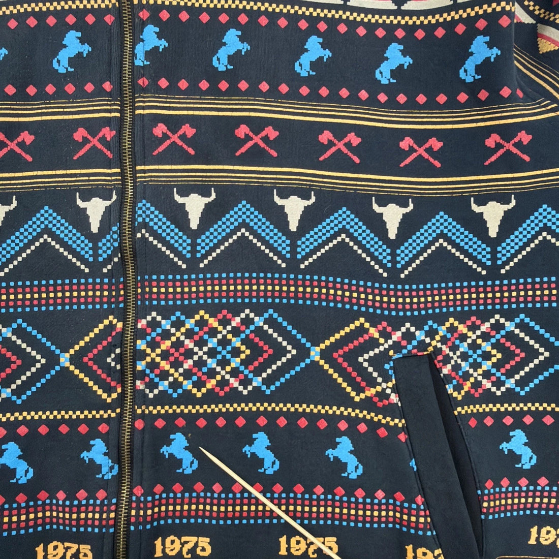Vintage Avirex Western Aztec Sweatshirt Hoodie Size XL Y2K
