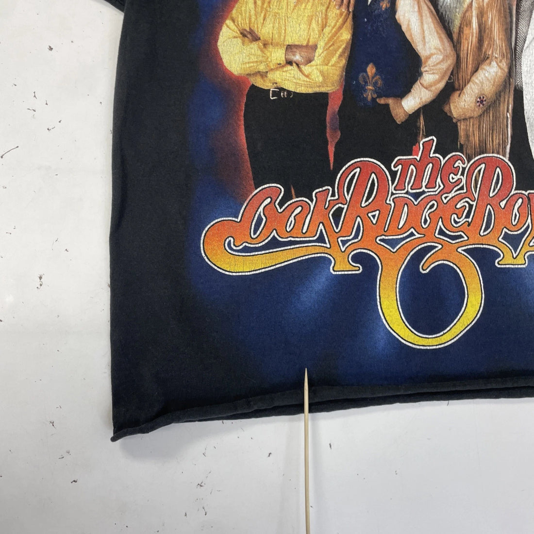 Vintage The Oak Ridge Boys T-Shirt Size Medium Cropped 90s