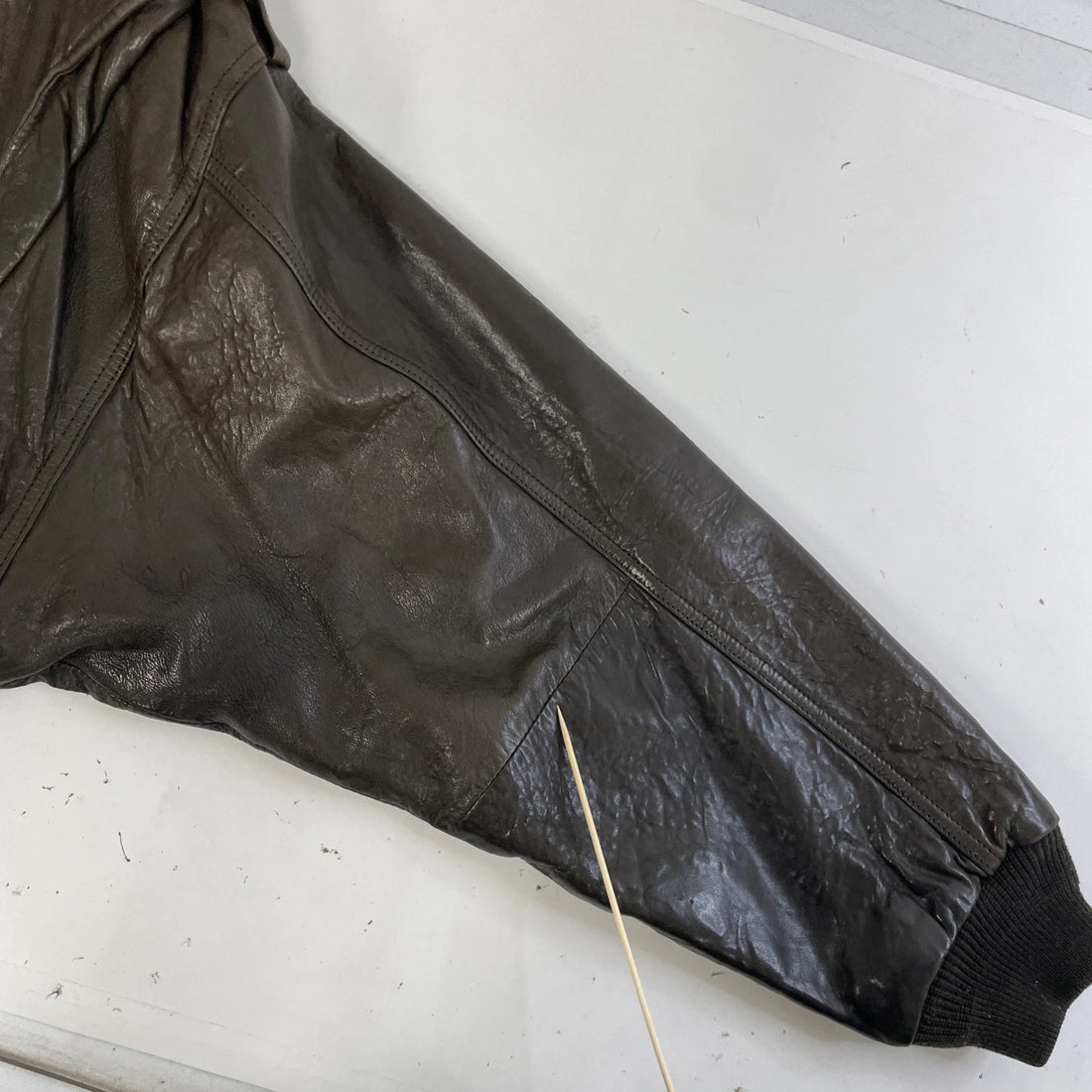 Vintage Gant The Rugger Leather Bomber Jacket Size Large Plaid Lined