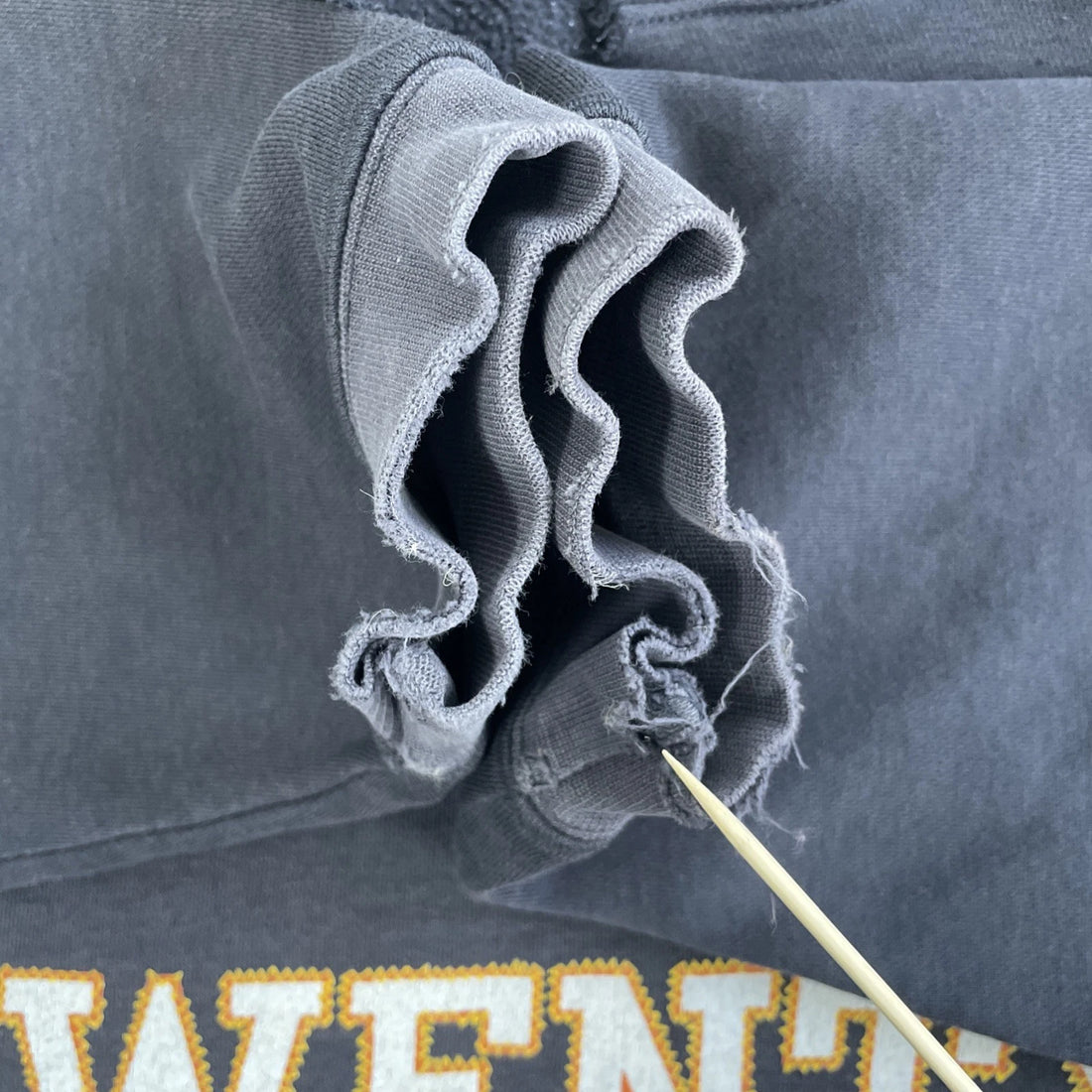 Vintage Matchbox Twenty Sweatshirt Hoodie Size Large Band Distressed 2000