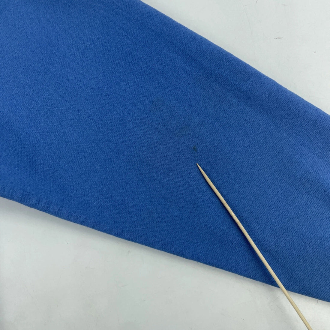 North Carolina Tar Heels Russell Athletic Sweatshirt Hoodie Size Medium NCAA