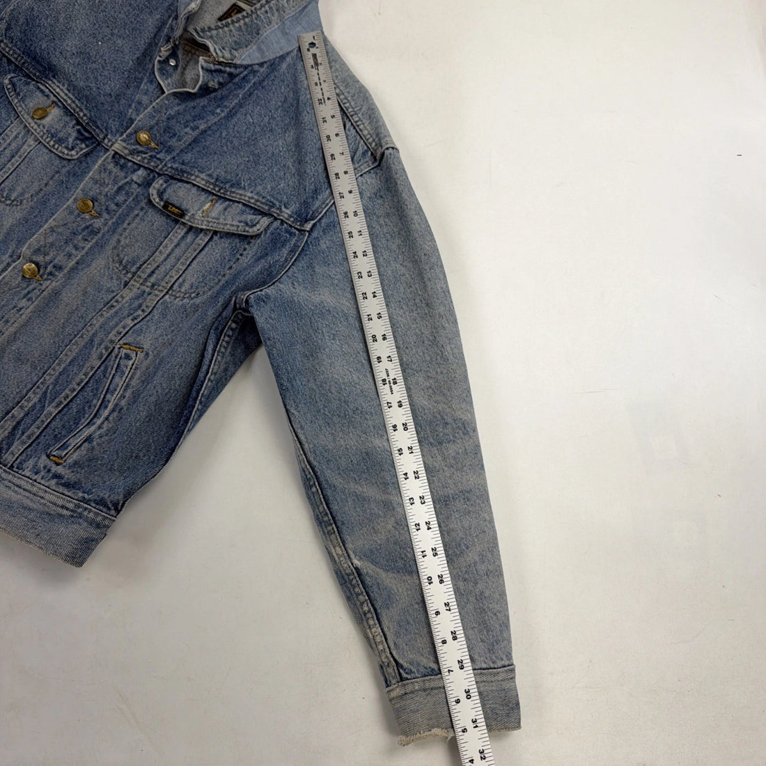 Vintage Lee Denim Trucker Jacket Size Large PATD-153438