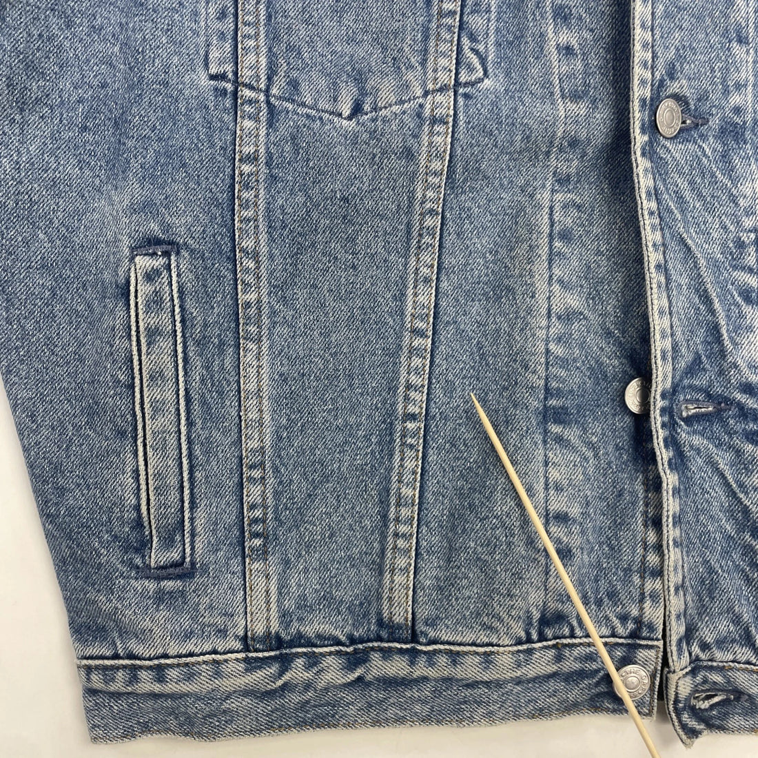 Vintage Gap Denim Trucker Jacket Size Medium Blue