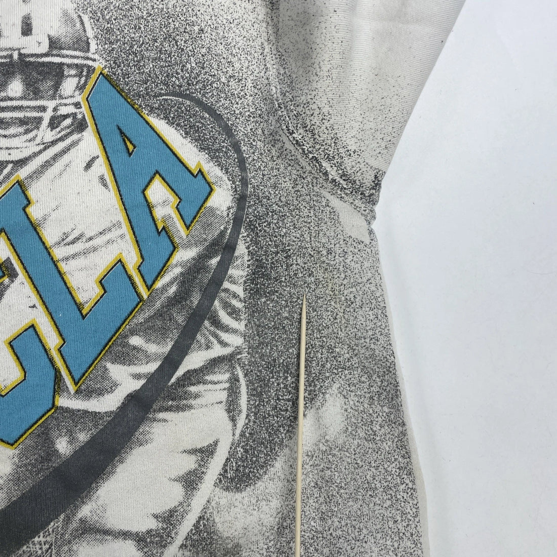 Vintage UCLA Bruins Football Crewneck Sweatshirt Medium All Over Print 90s NCAA