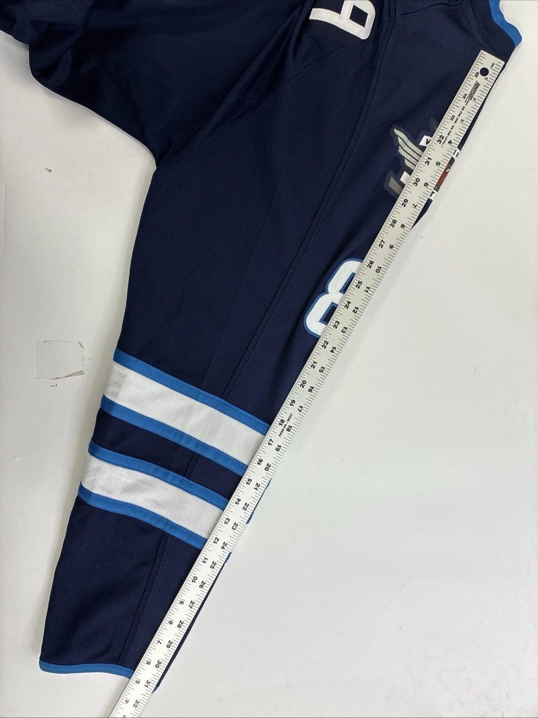 Winnipeg Jets Jacob Trouba Reebok Hockey Jersey Size Large NHL