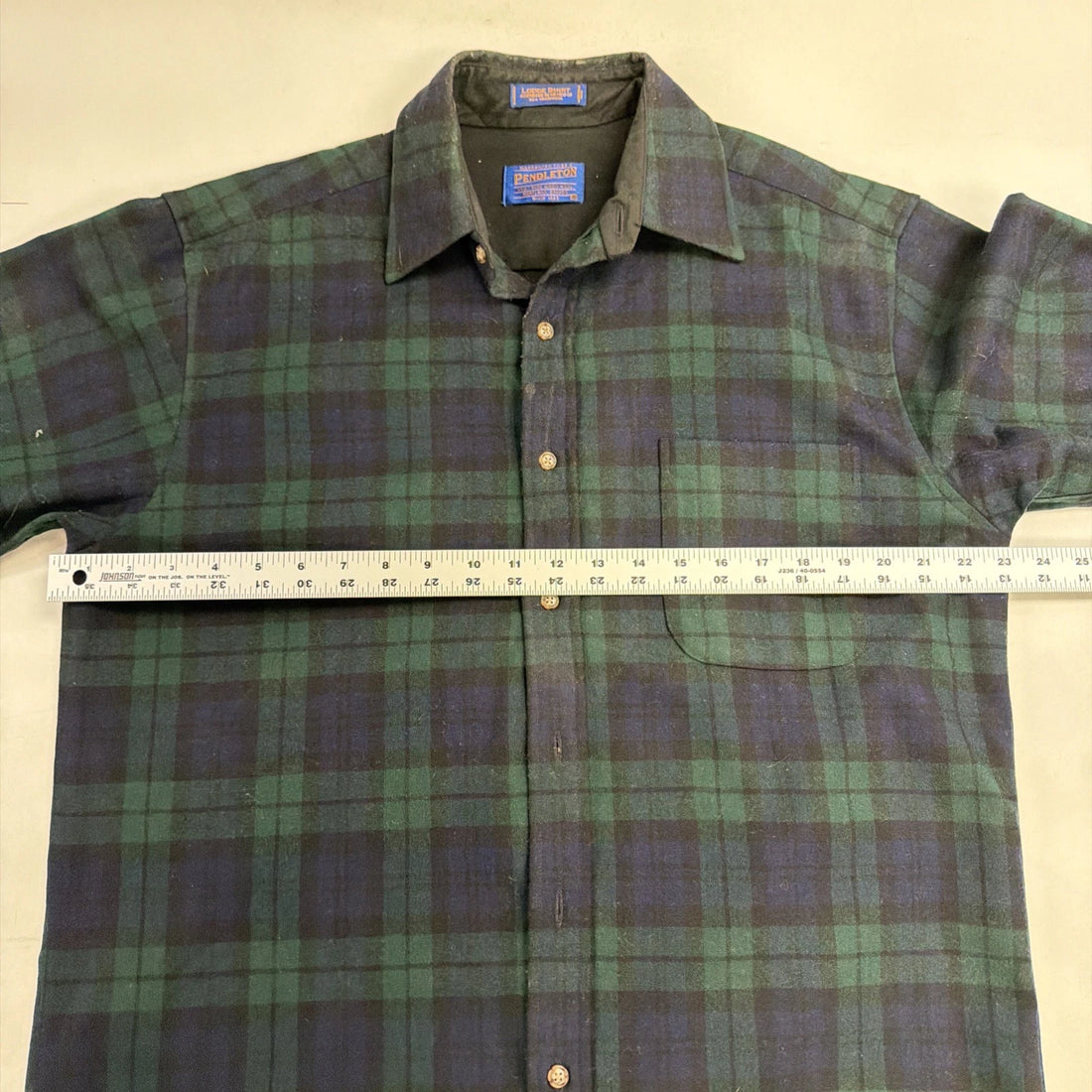 Pendleton Wool Lodge Button Up Shirt Size Medium Plaid