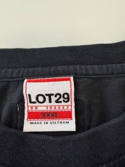 Vintage Wile E Coyote Lot 29 T-Shirt Size 3XL Y2K 2004