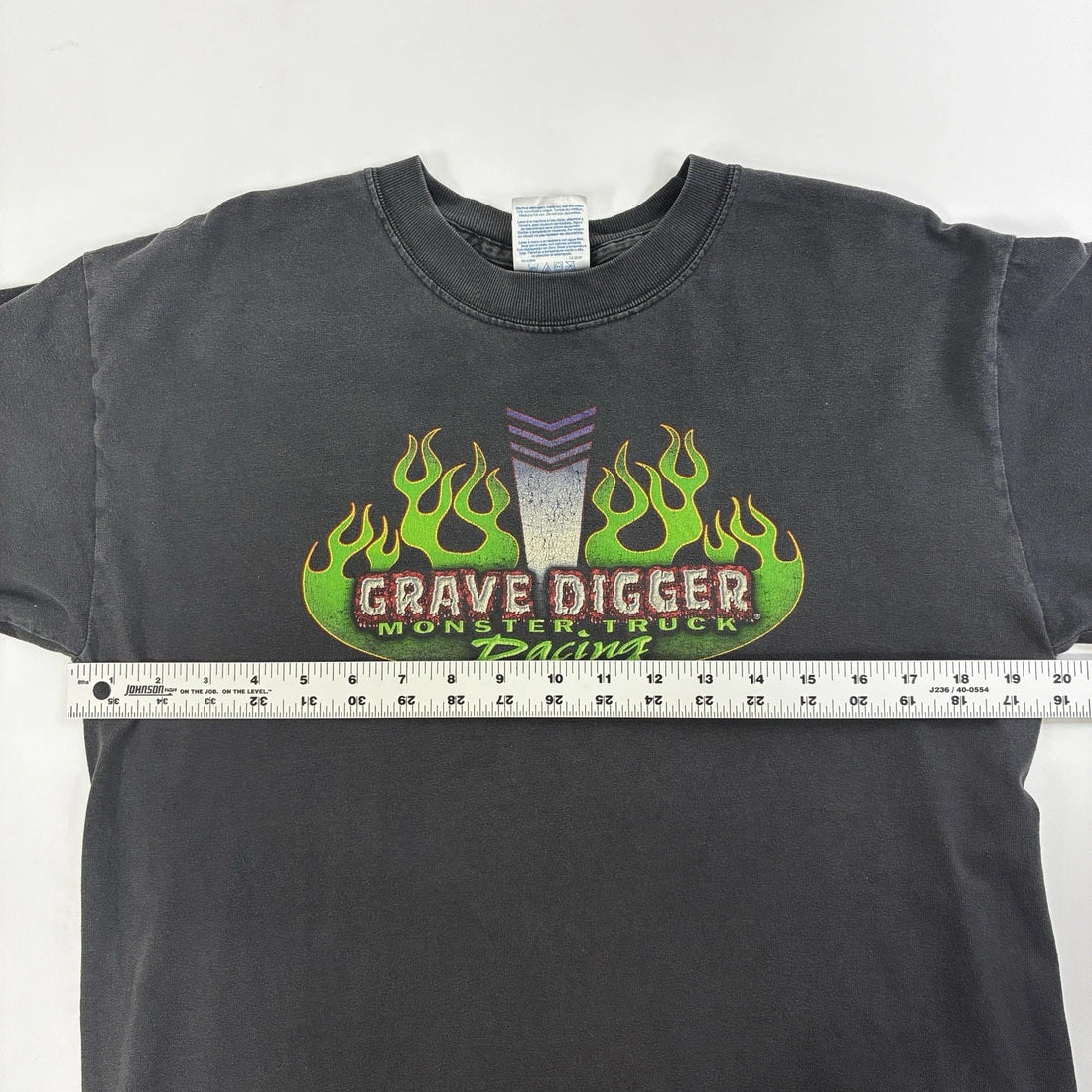 Vintage Grave Digger Monster Truck Racing T-Shirt Size Medium 2002