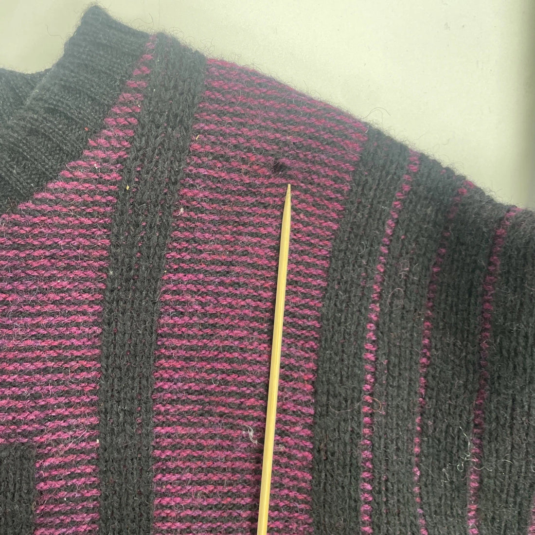 Vintage Jantzen Wool Knit Crewneck Sweater Size Medium