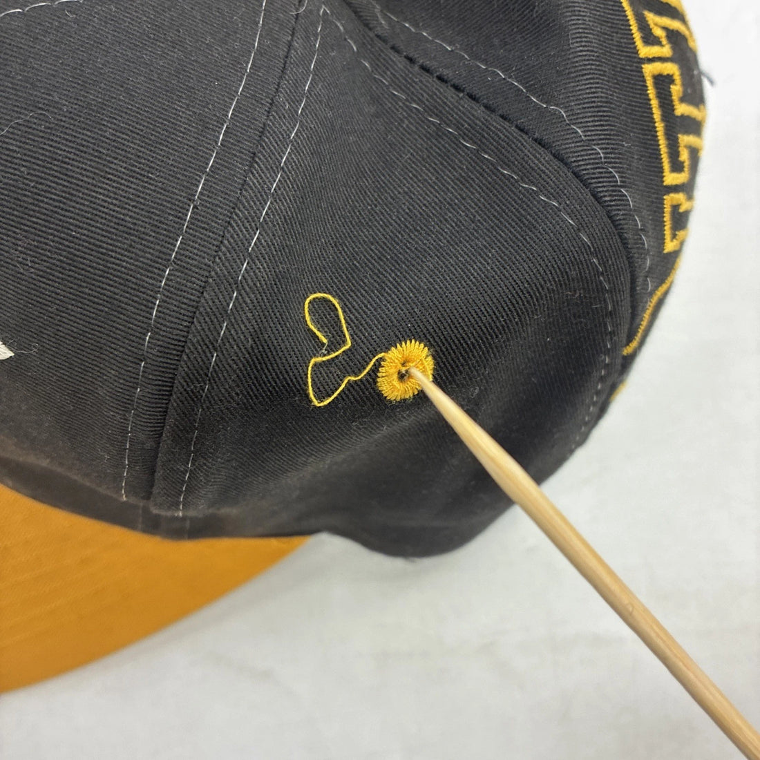 Vintage Pittsburgh Penguins Blockhead Logo Athletic Snapback Hat OSFA NHL