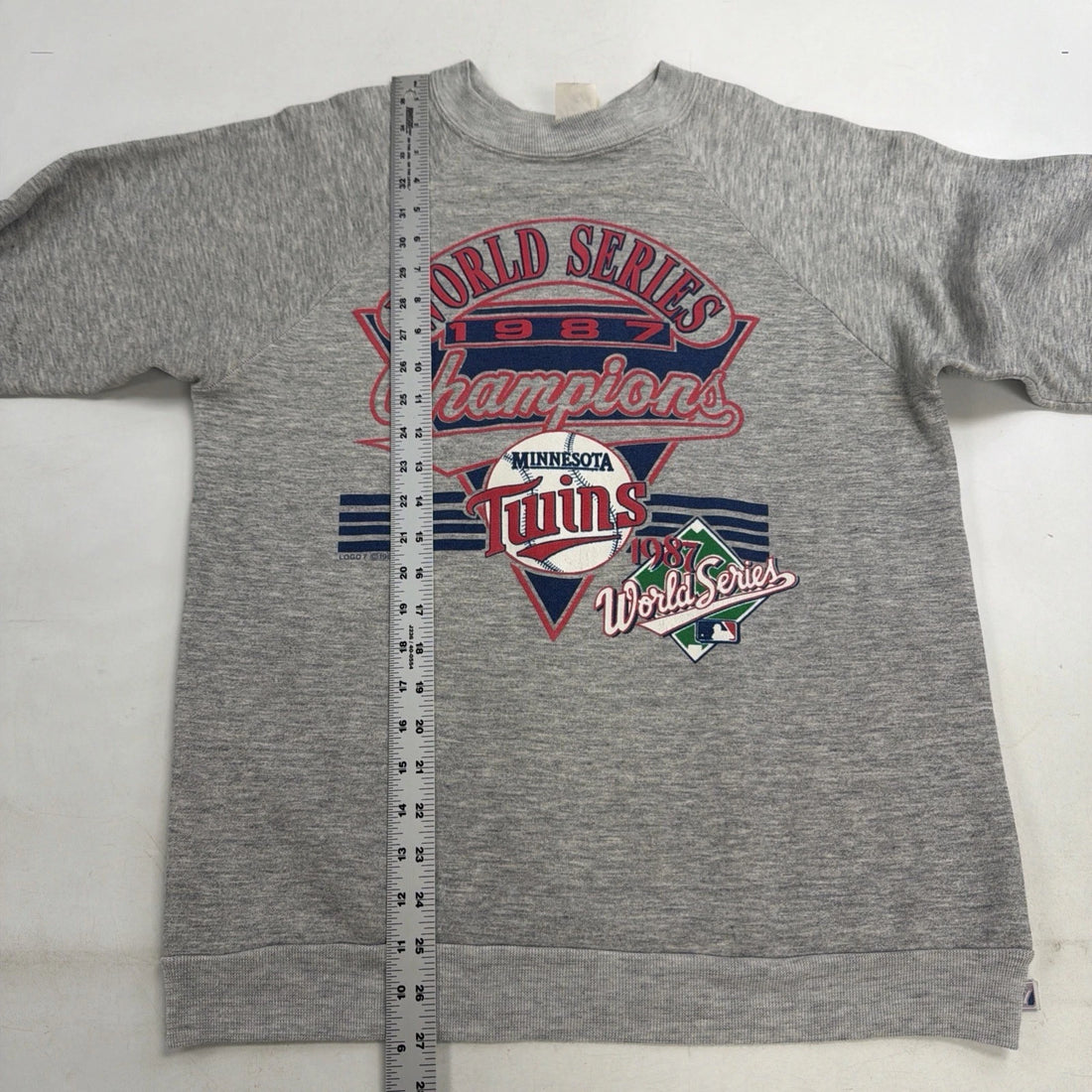 Vintage Minnesota Twins World Series Champions Sweatshirt Large 1987 80s MLB