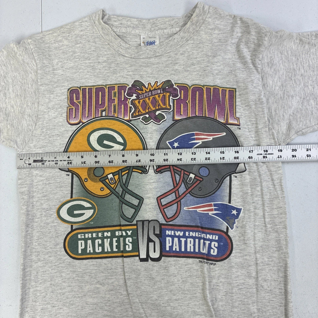 Vintage Packers Patriots Super Bowl XXXI T-Shirt Size Medium 90s NFL