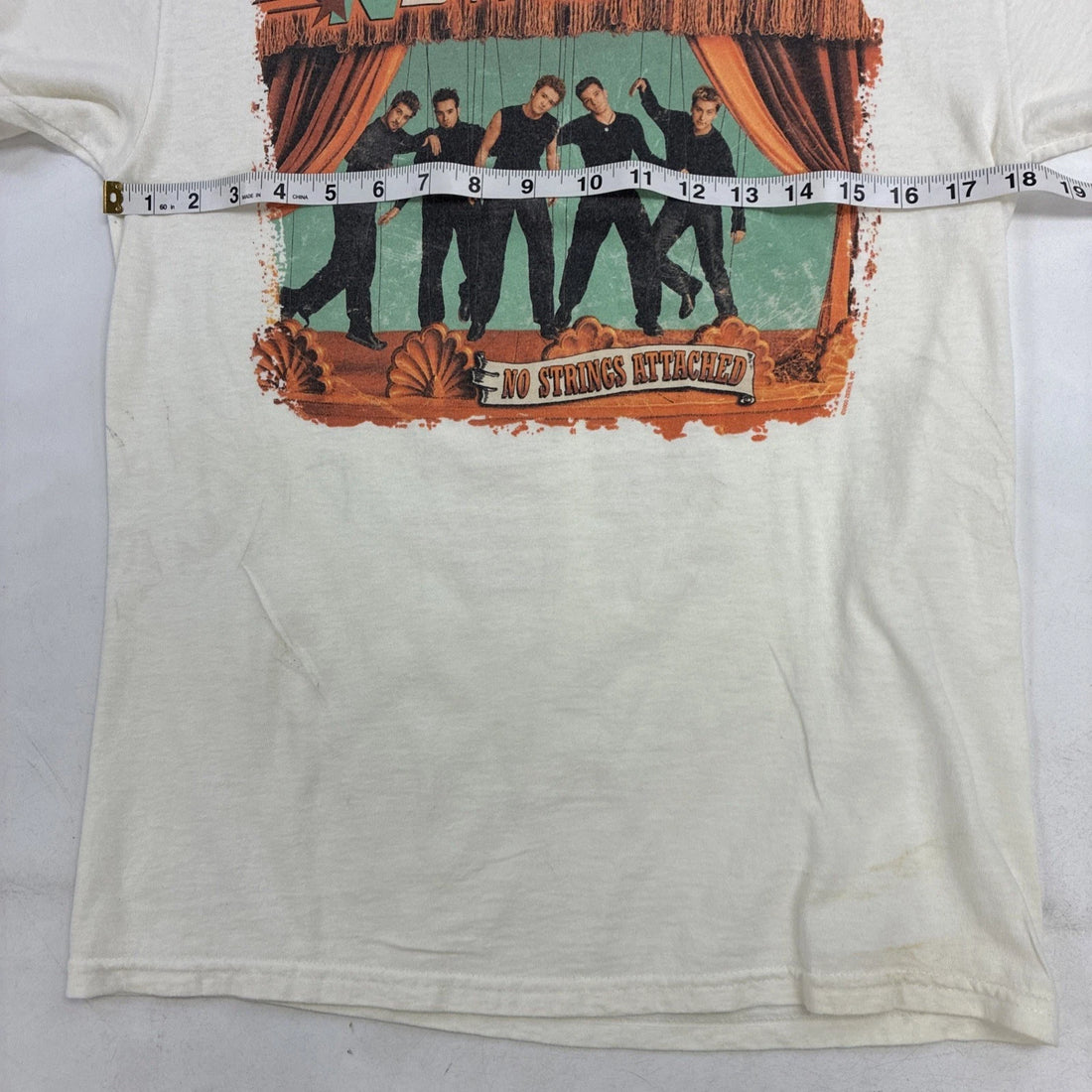 Vintage NSync No Strings Attached Tour T-Shirt Size Small