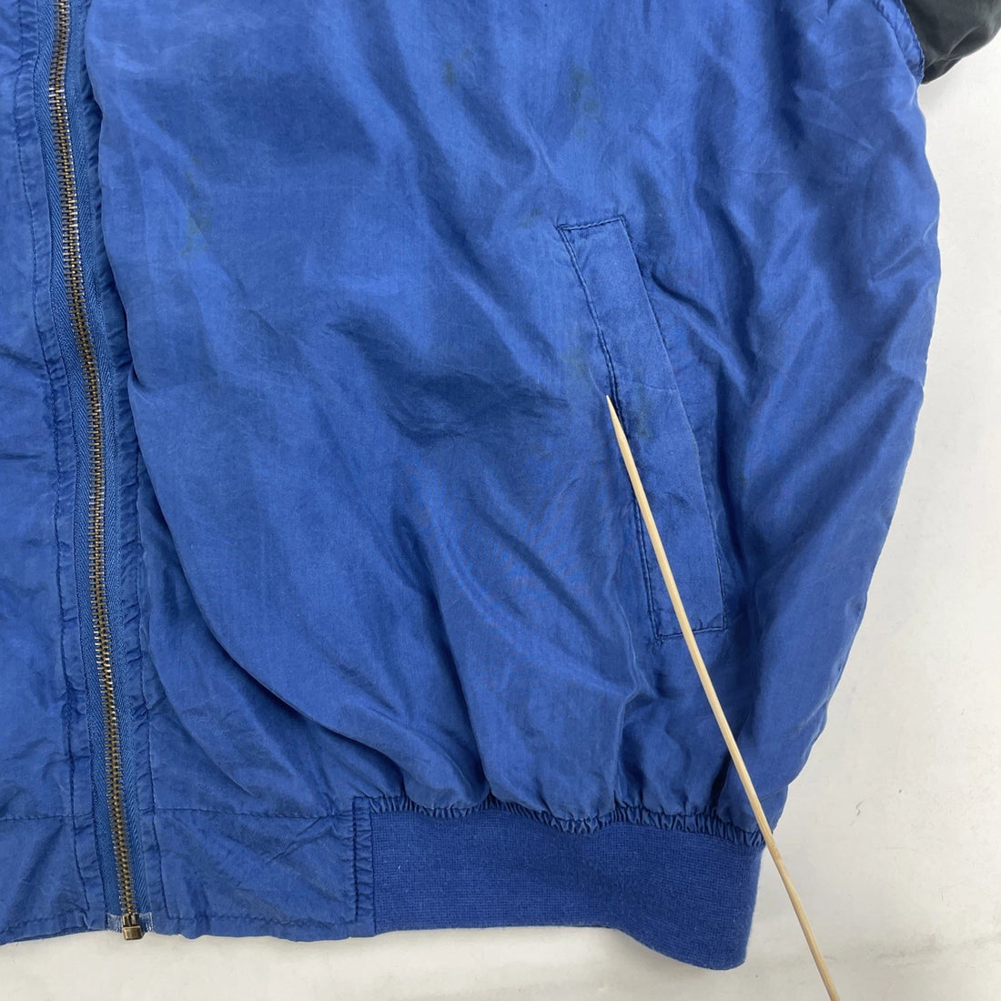 Vintage Looney Tunes Silk Bomber Jacket Size Medium