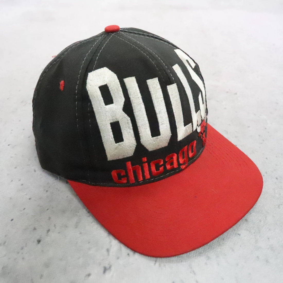 Vintage Chicago Bulls Logo 7 Snapback Hat OSFA 90s NBA