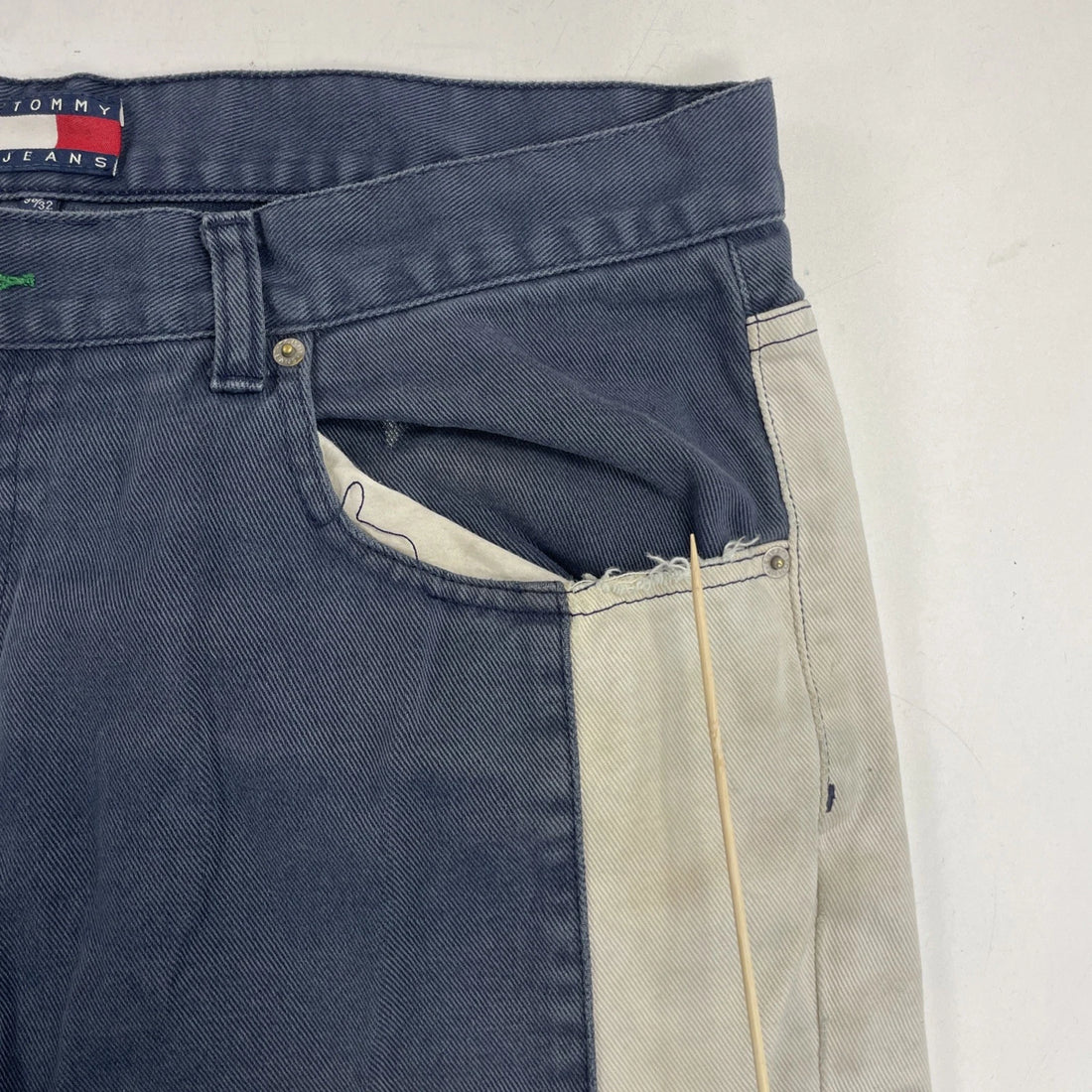 Vintage Tommy Hilfiger Jeans Denim Pants Size 36 X 32 Spell Out