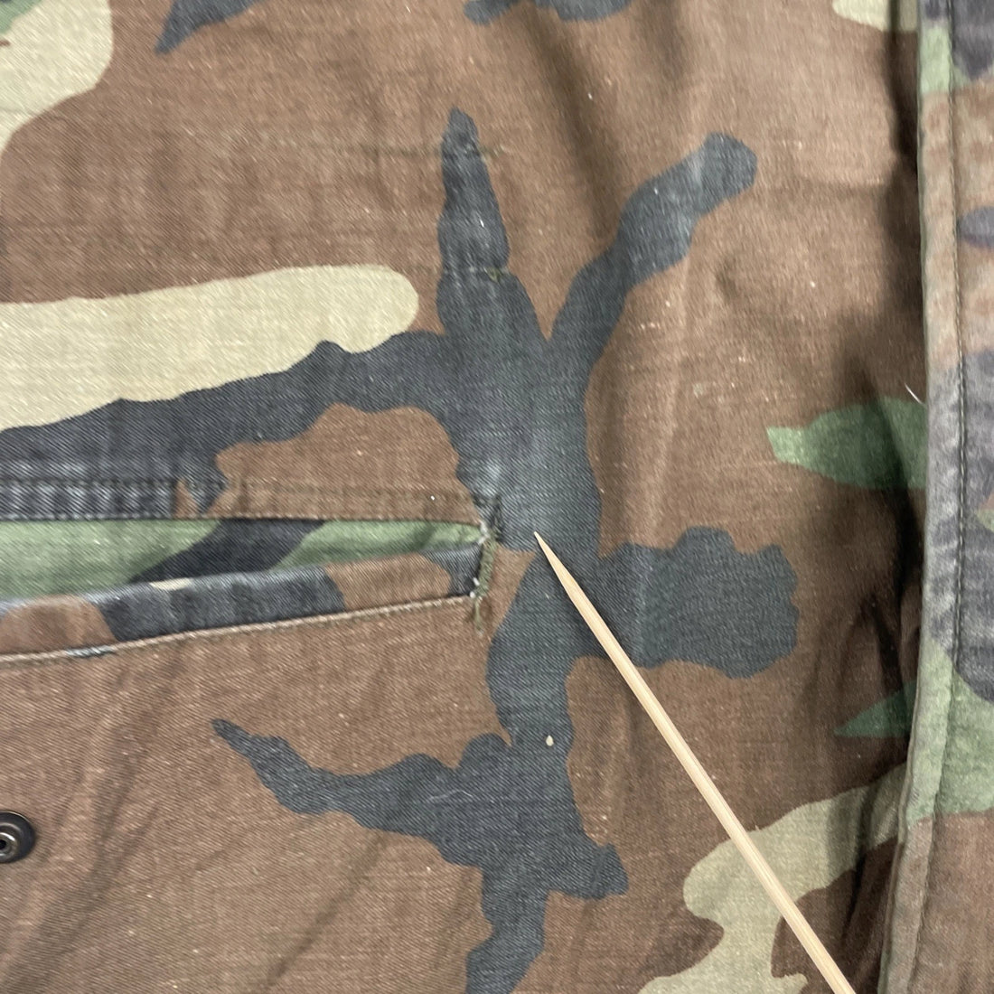 U.S. Army Military Cold Weather Camo Field Coat Jacket Size Medium Short