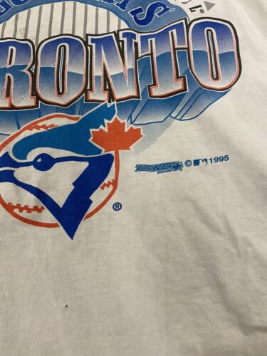 Vintage Toronto Blue Jays Trench T-Shirt Size Medium White 1995 90s MLB