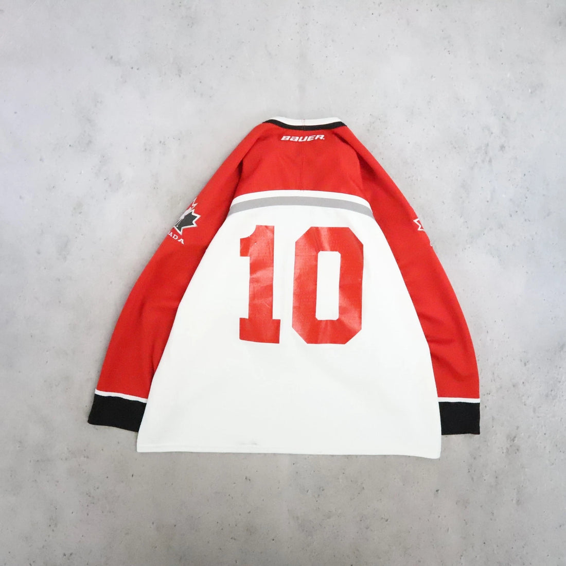 Vintage Team Canada Bauer Hockey Jersey Size XL IIHF