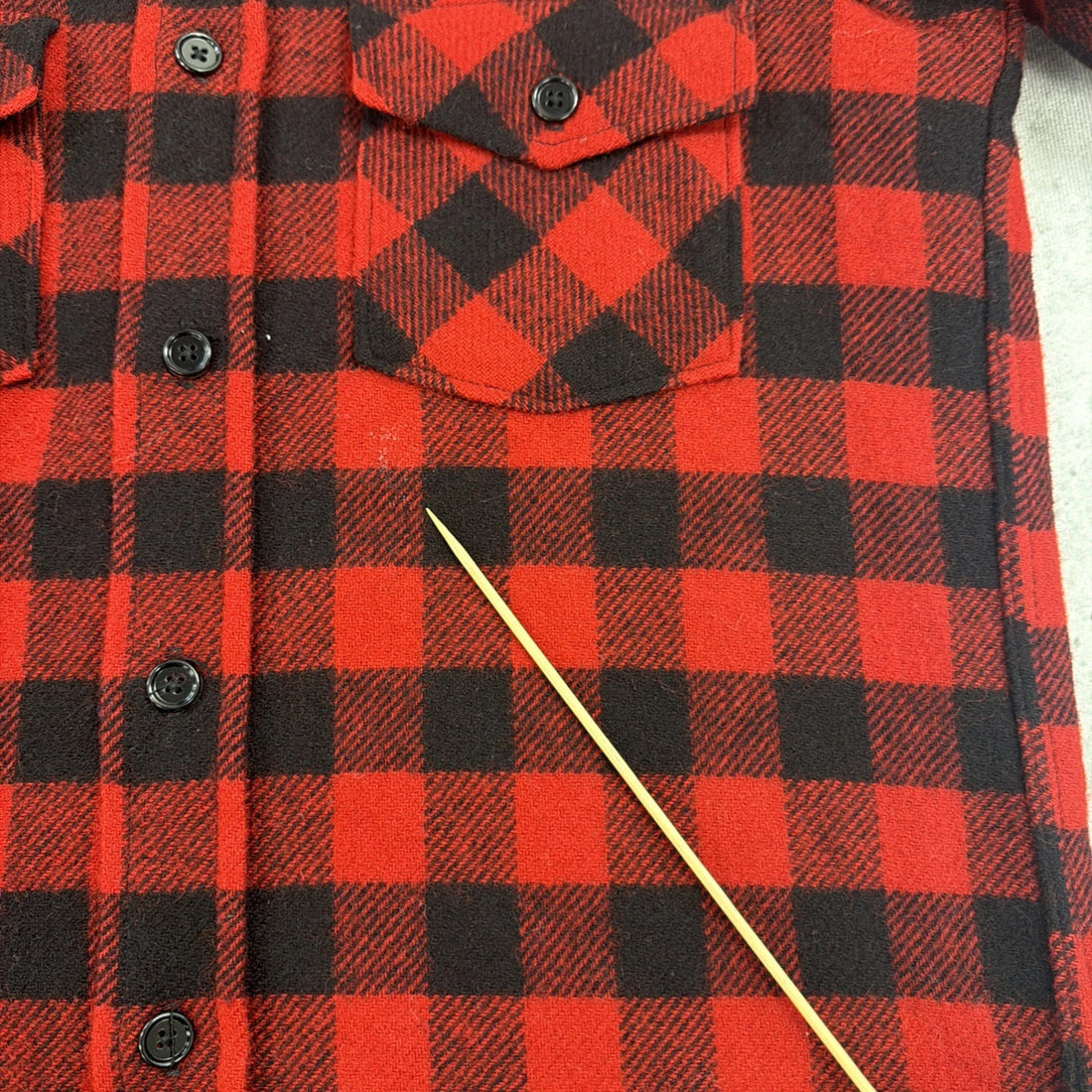 Vintage Woolrich Wool Button Up Shirt Size Medium 80s