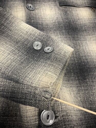 Vintage Merrill Woolens Wool Coat Jacket Size Large Plaid
