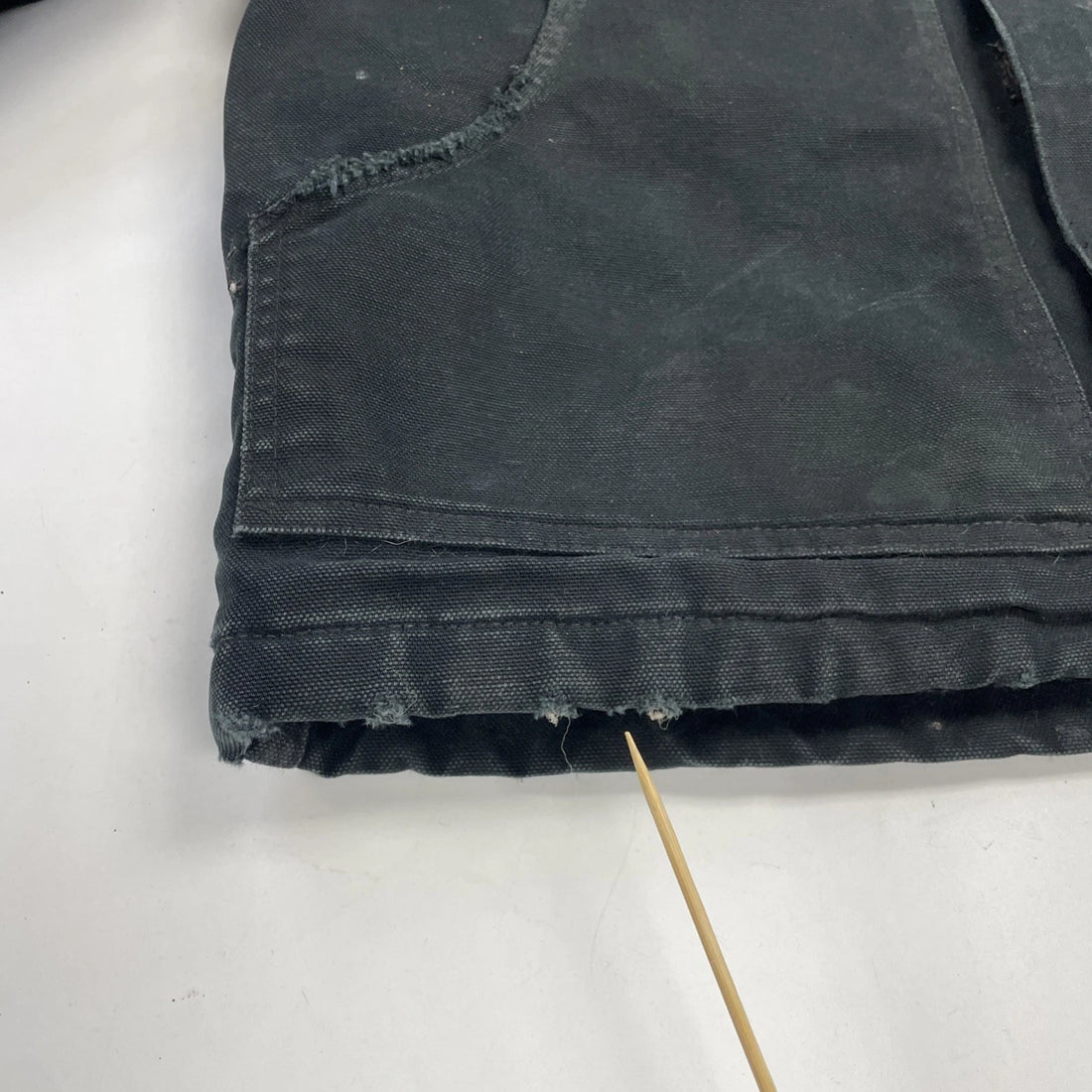 Carhartt Canvas Work Jacket Size Medium J002 BLK