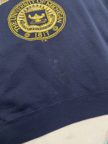 Vintage Michigan Wolverines Crest Sweatshirt Crewneck Size Medium Blue NCAA