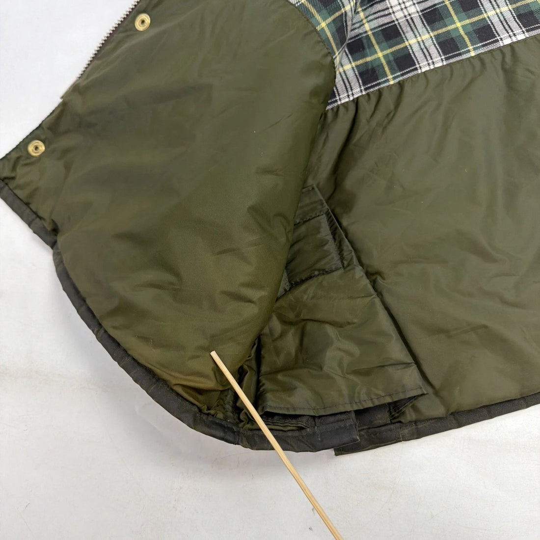 Barbour Waxed Cotton Vest Jacket XL Green Corduroy Collar