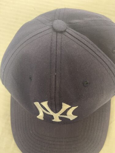 Vintage New York Yankees Snapback Hat Cap OSFA Blue MLB