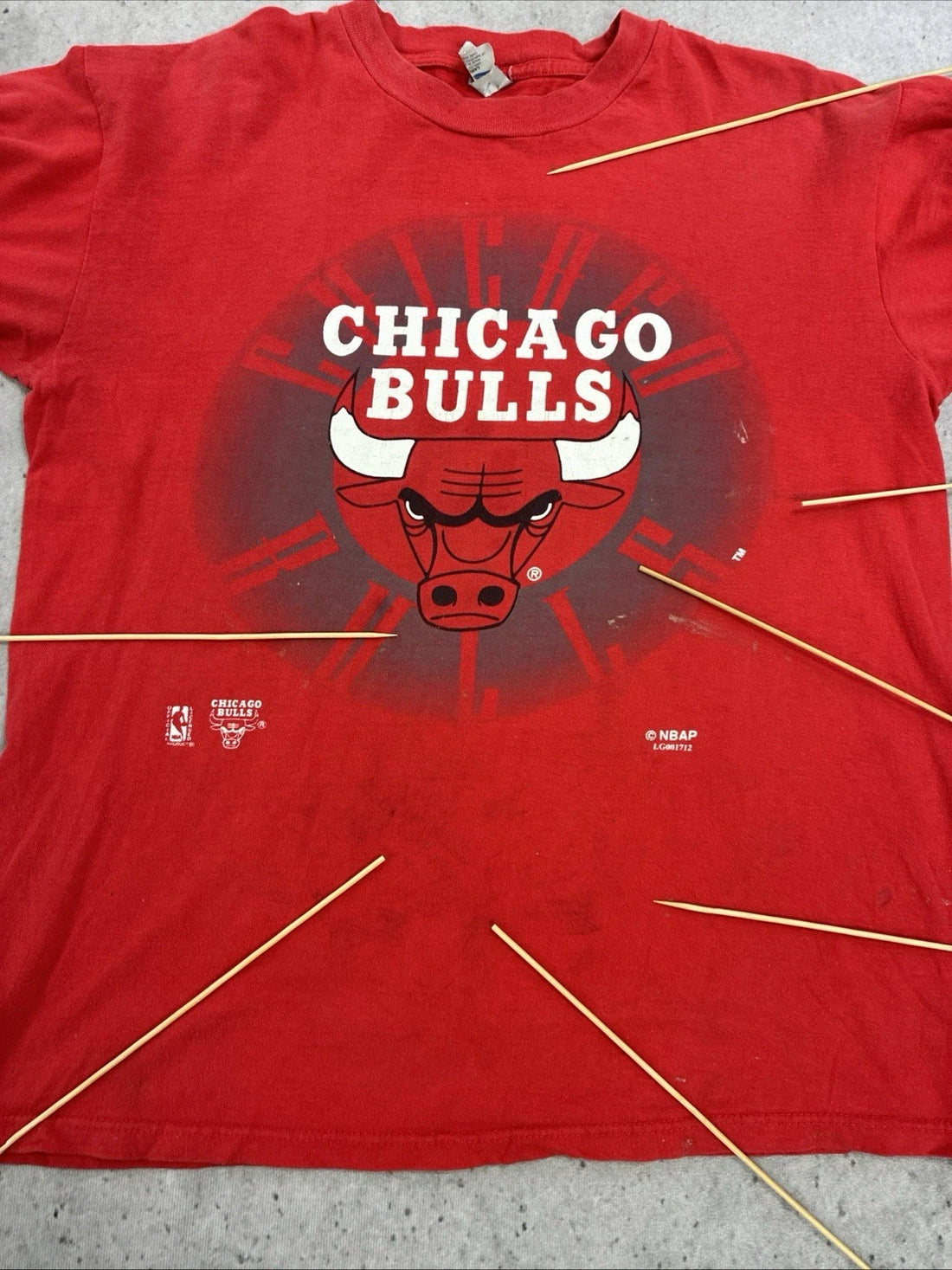 Chicago Bulls T-Shirt Size Large NBA