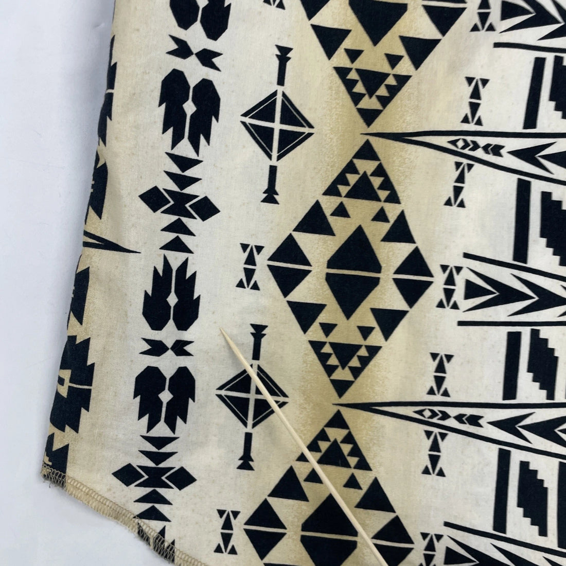 Vintage Wrangler Pearl Snap Shirt Size Large Western Aztec