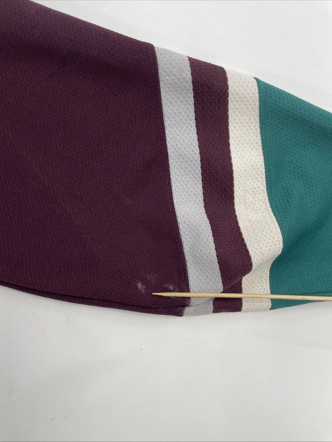 Vintage Anaheim Mighty Ducks Starter Jersey Youth Size Large/XL NHL