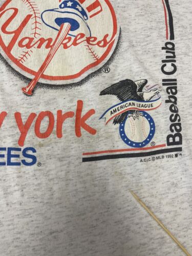 Vintage Property of New York Yankees Softwear T-Shirt Size XL 1992 90s MLB