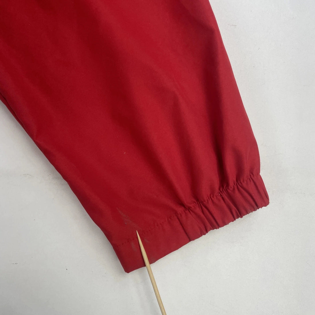 Vintage Tommy Hilfiger Windbreaker Light Jacket Size XL Red