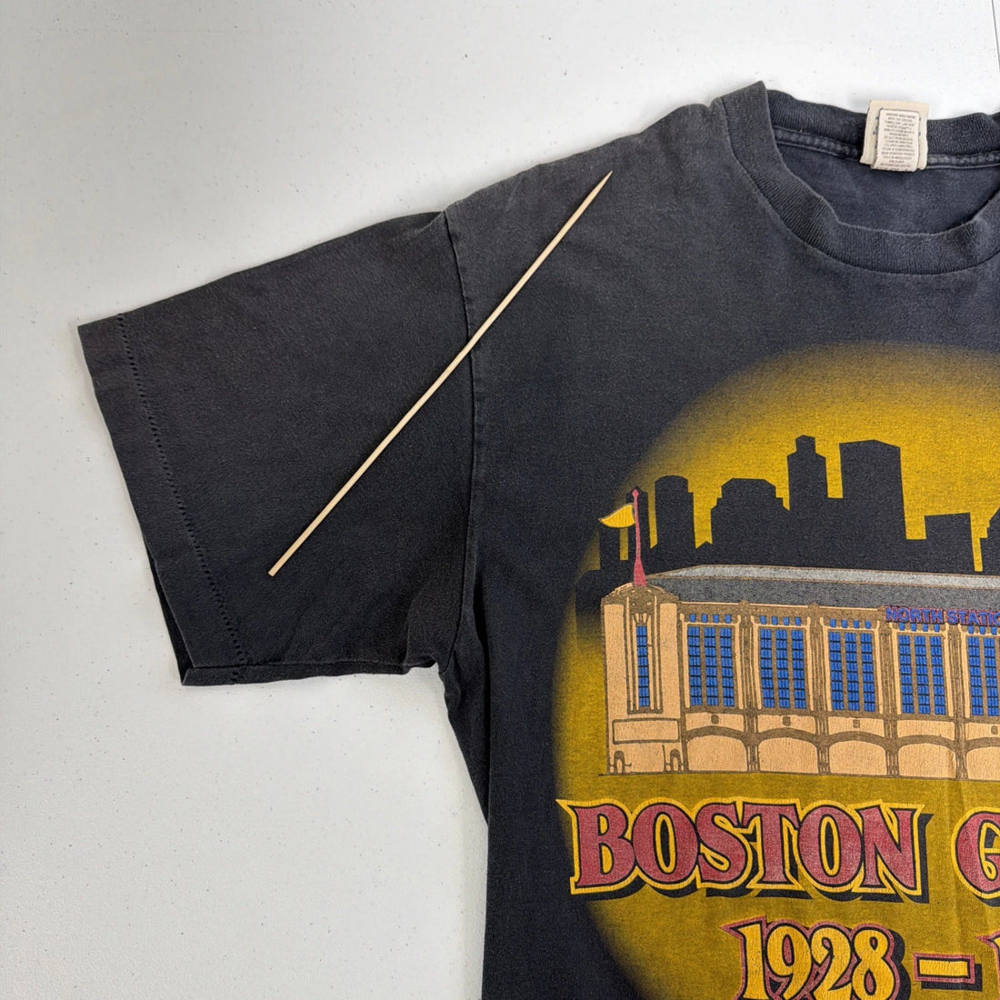 Vintage Boston Garden Bruins T-Shirt Size Large 90s NHL