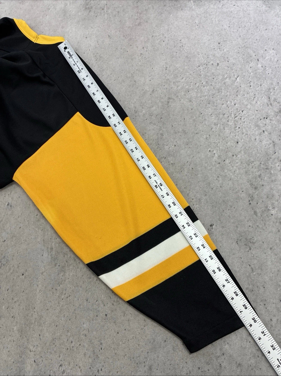 Vintage Pittsburgh Penguins CCM Jersey Size Large NHL