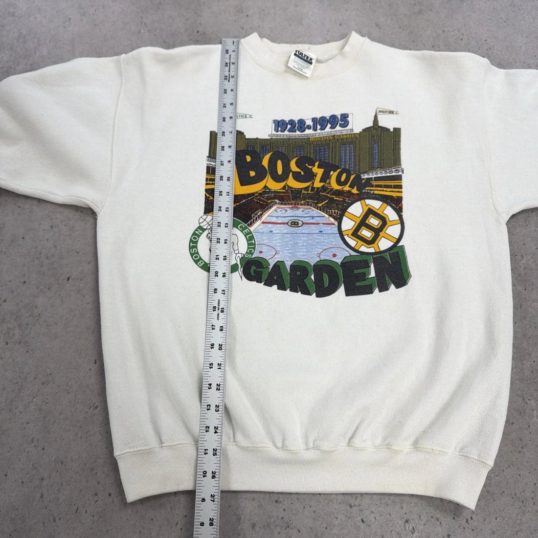 Vintage Boston Garden Celtics Bruins Crewneck Sweatshirt Size Large 90s