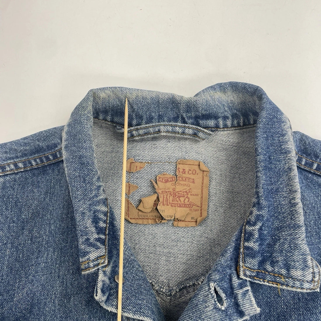 Vintage Levi's Strauss & Co Denim Jean Jacket Size XL 75525-4891