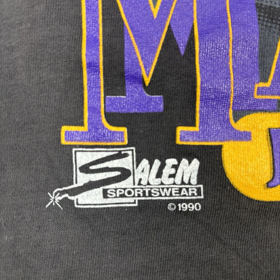 Vintage Magic Johnson Los Angeles Lakers T-Shirt Size Medium NBA 90s