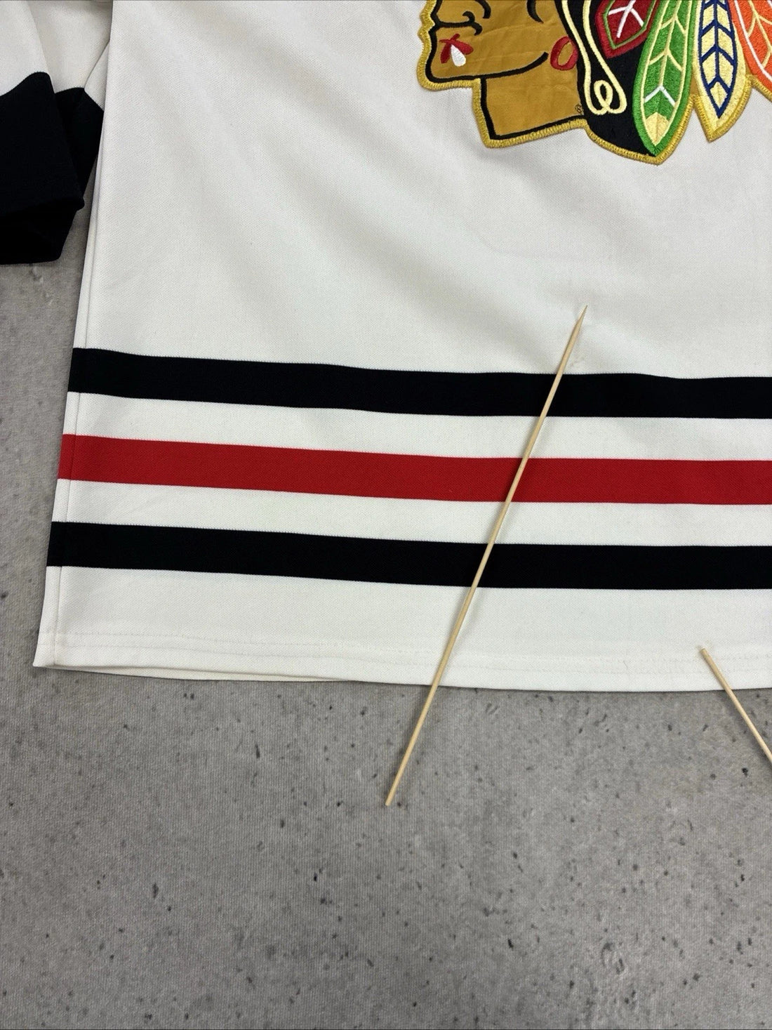 Vintage Chicago Blackhawks CCM Jersey Size Large NHL