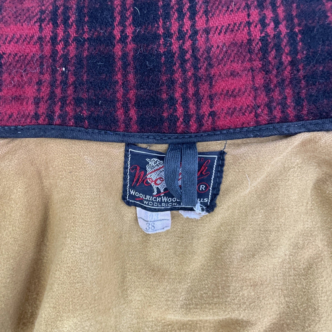 Vintage Woolrich Wool Mackinaw Hunting Coat Jacket Size 38 Plaid