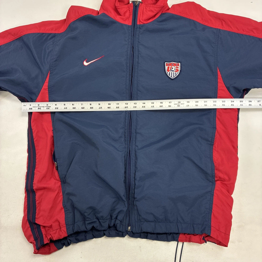 Vintage Team USA Soccer Nike Windbreaker Light Jacket Womens Size Medium FIFA