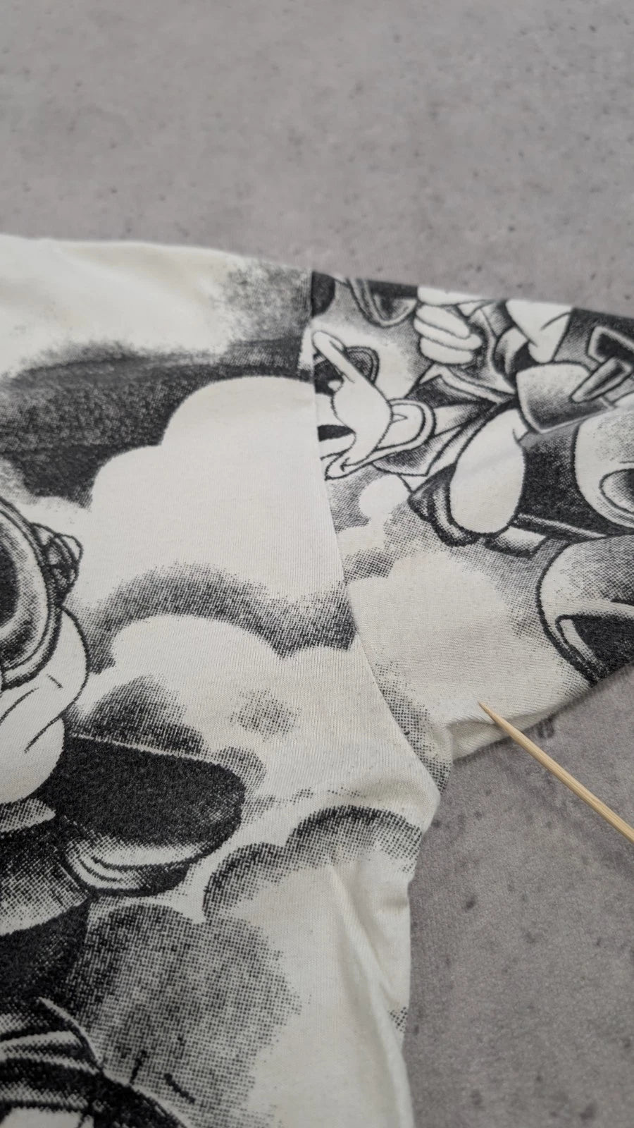 Vintage Mickey Mouse Disney T-Shirt Size Medium 90s