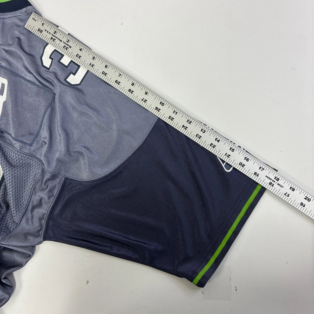 Vintage Seattle Seahawks Shaun Alexander Reebok Jersey Size Medium NFL
