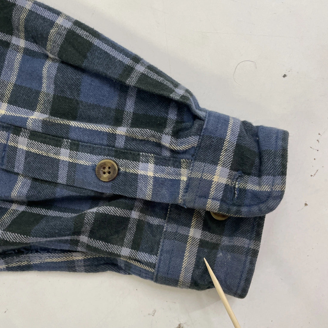 Carhartt Button Up Shirt Size Large Tall Blue Plaid