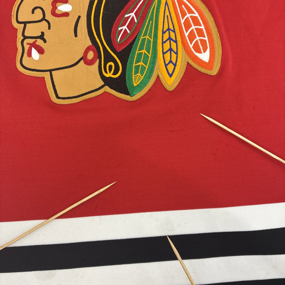 Vintage Chicago Blackhawks CCM Jersey Size Medium 90s NHL